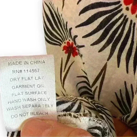 THML off the shoulder cotton top size S - Picture 12 of 12